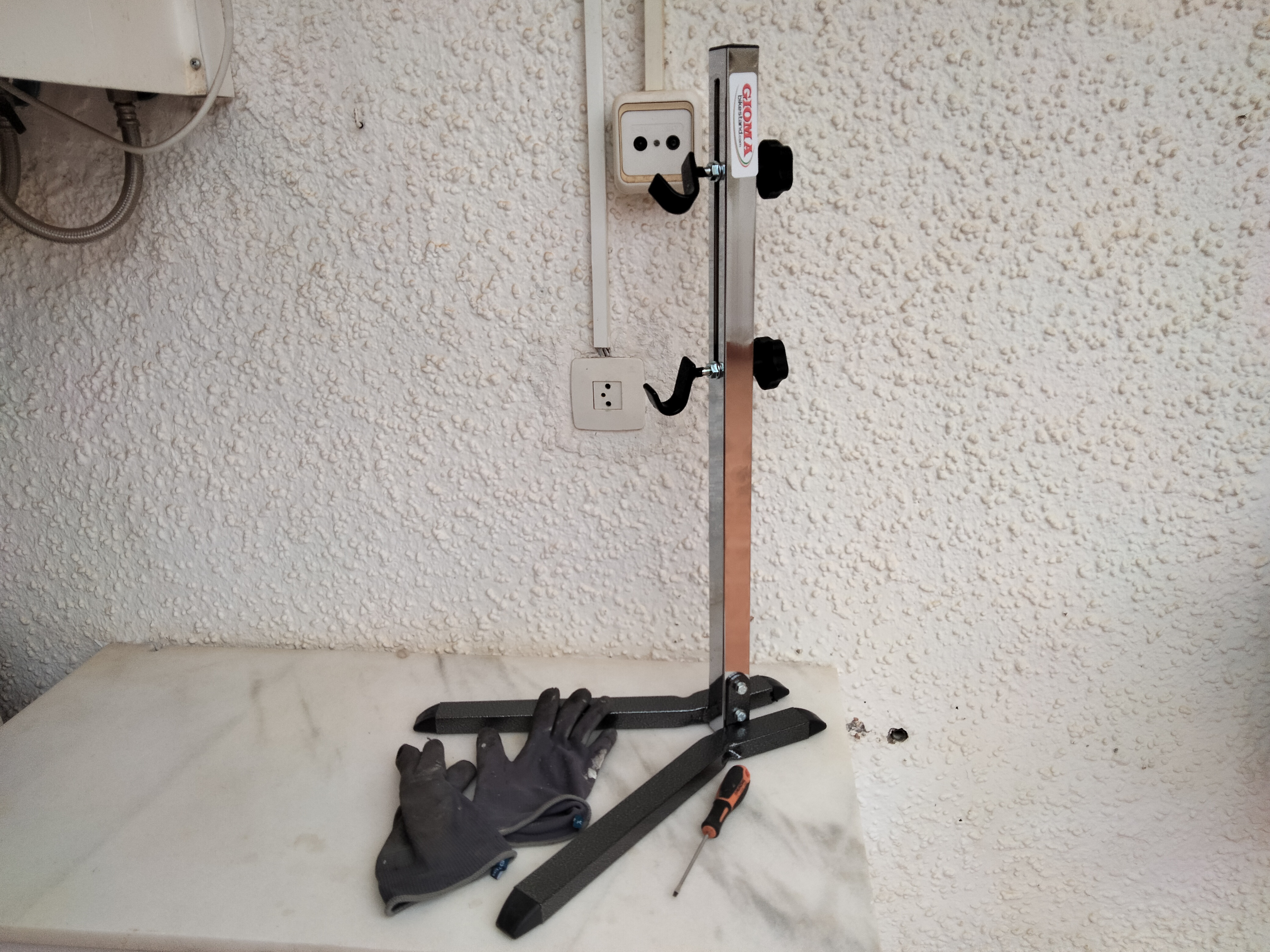 Mini soporte para mantenimiento de la mecánica de la bici.